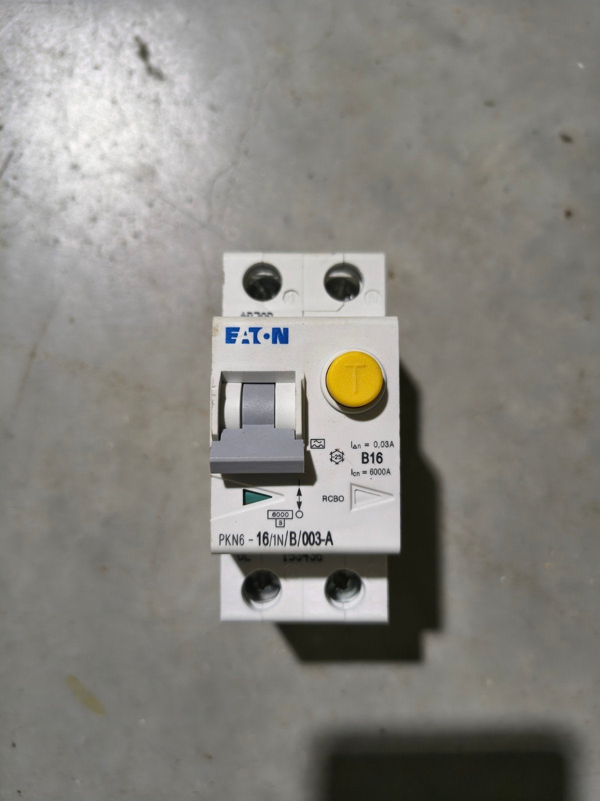 Eaton B16 30mA 0,03A aardlekautomaat alamat, Ophalen of Verzenden, Overige typen