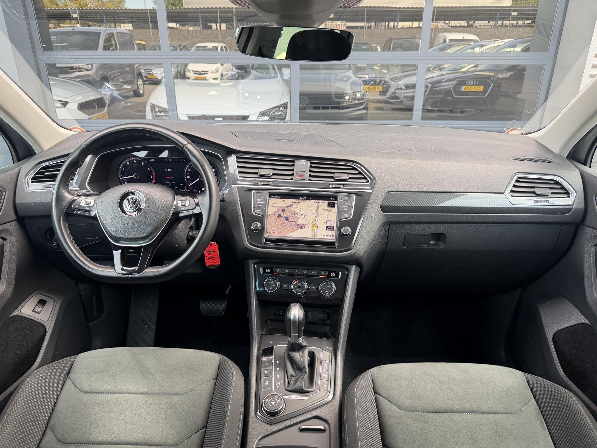 Volkswagen Tiguan 2.0 TSI 4Motion Highline Navi | Trekhaak |, Auto's, Automaat, Stof, Gebruikt, 4 cilinders