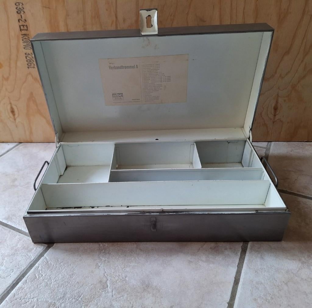 Vintage verbanddoos, Verzenden, Overige