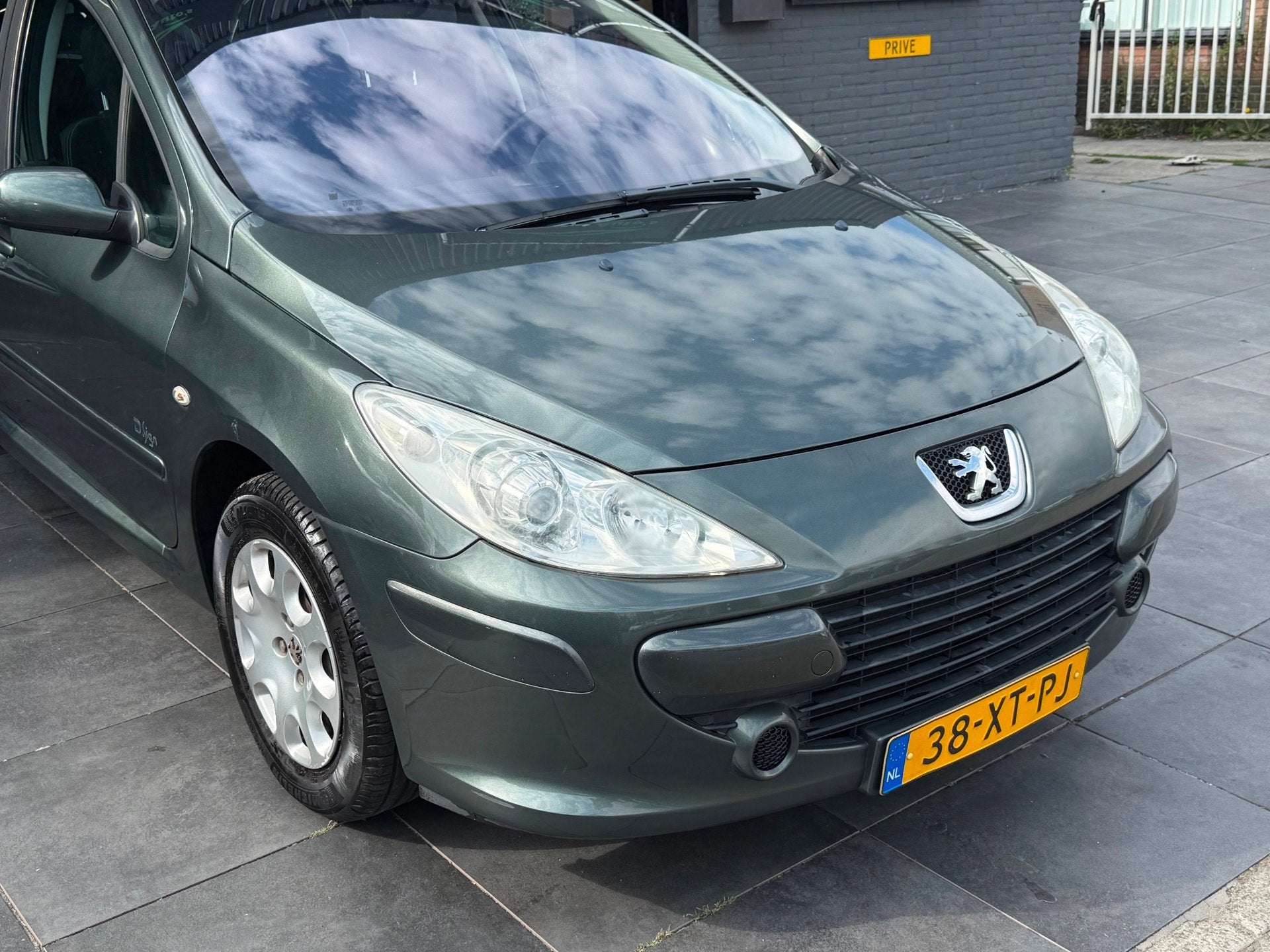 Peugeot 307 1.6-16V D.Sign|Airco|Cruise|Trekhaak|2e Eig|NAP, Stof, Gebruikt, Huisgarantie, 4 cilinders