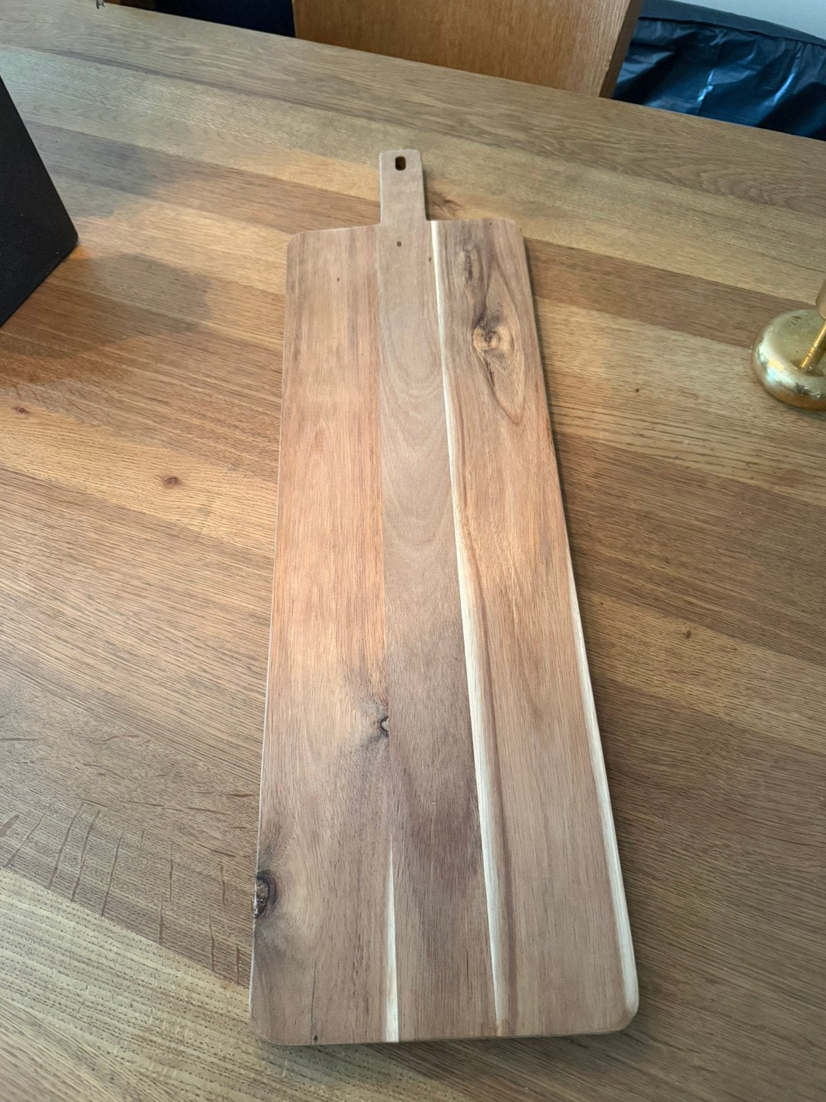 Mooie grote lange houten serveerplank borrelplank, Ophalen of Verzenden, Zo goed als nieuw