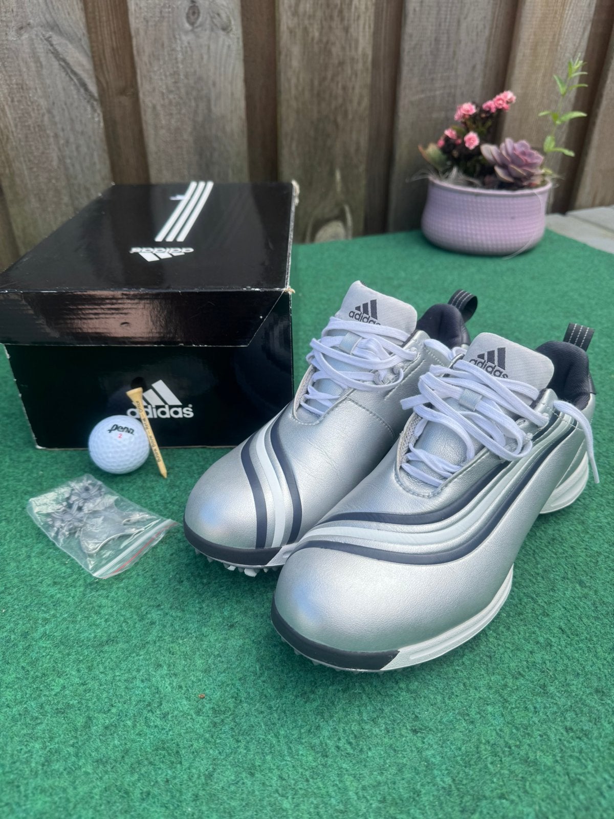 *Adidas* Zilverkleurig Golfschoenen mt 38 2/3 NIEUW!, Sport en Fitness, Golf, Ophalen of Verzenden, Nieuw, Schoenen, Overige merken