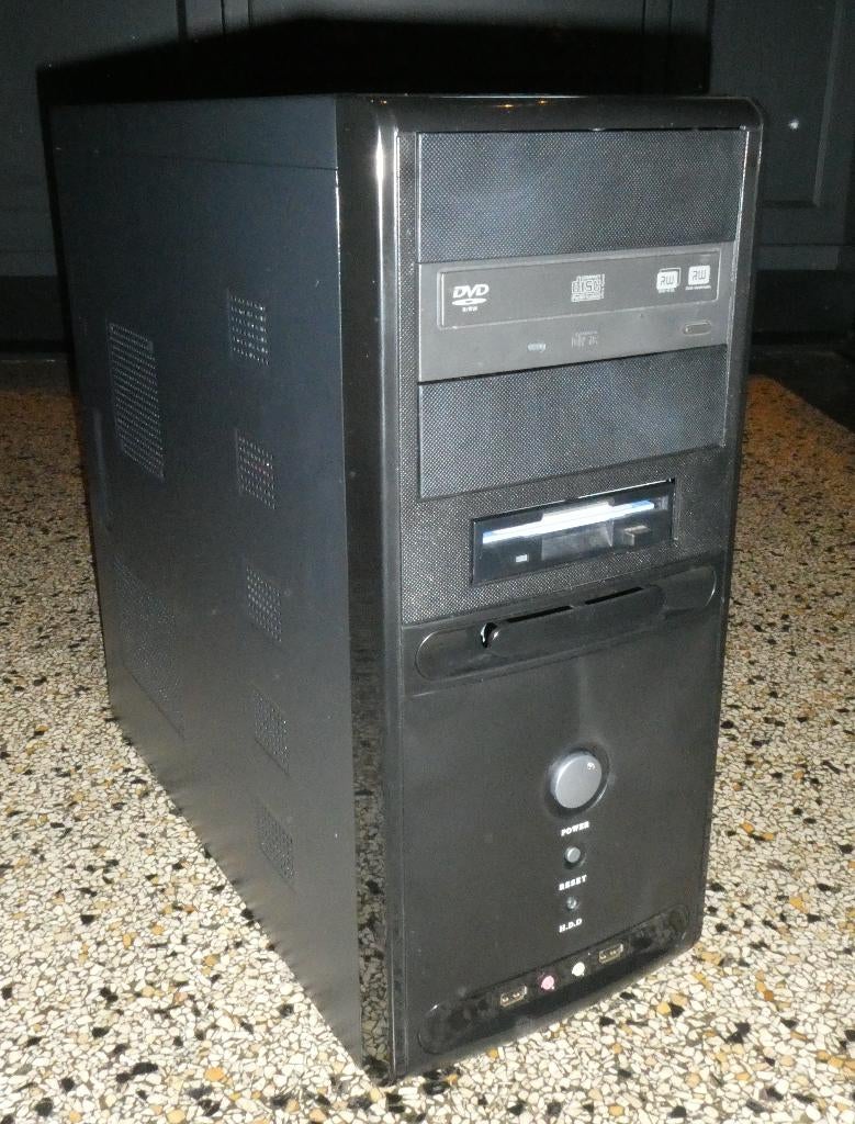 Windows Retro Vintage Pc , Diskdrive 8 Gb Geheugen, Computers en Software, Desktop Pc's, HDD, 2 tot 3 Ghz, 8 GB, Ophalen of Verzenden