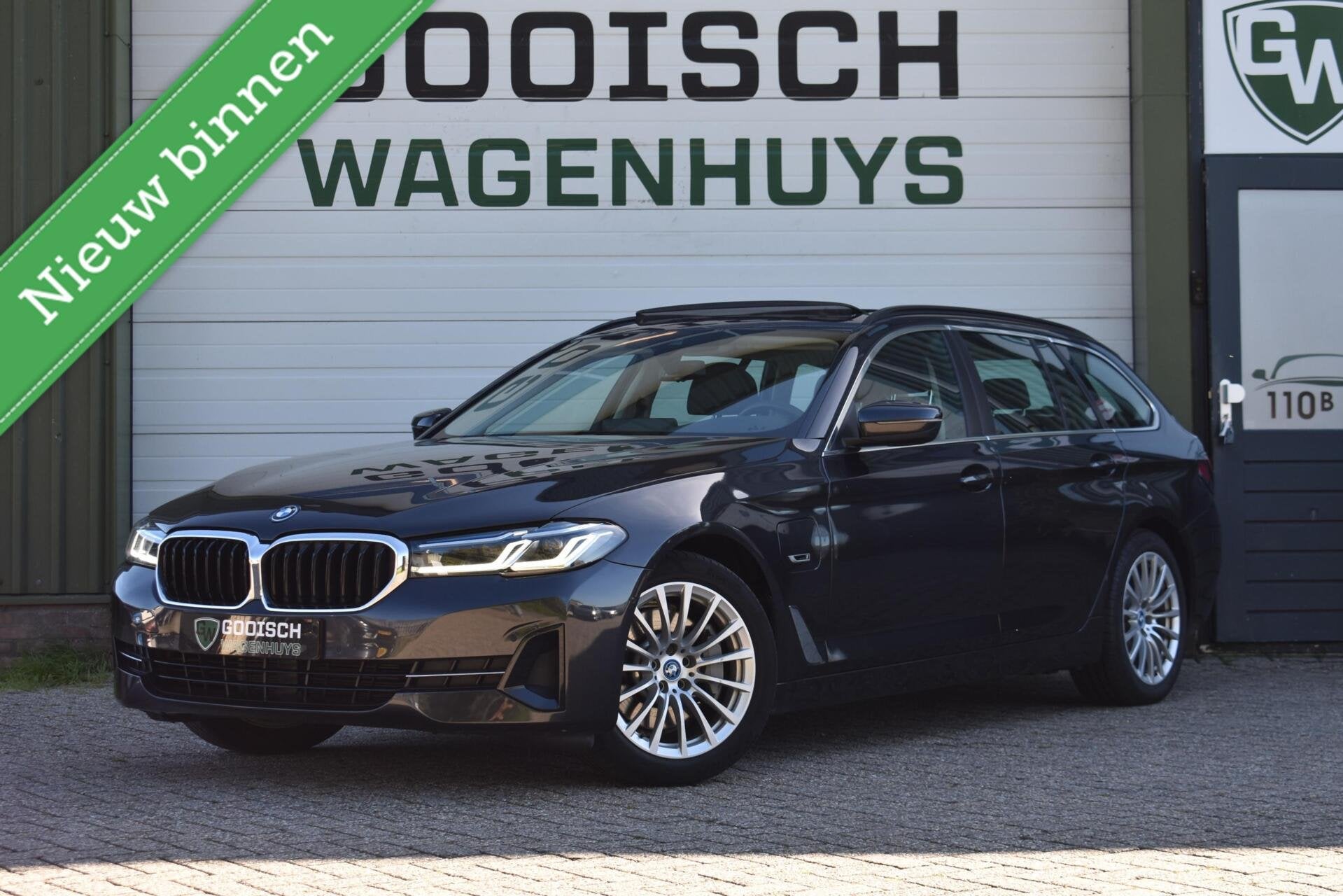 BMW 5-serie Touring 530e Business Edition Plus | Pano | Lase, Achterwielaandrijving, Euro 6, 4 cilinders, Met garantie (alle)