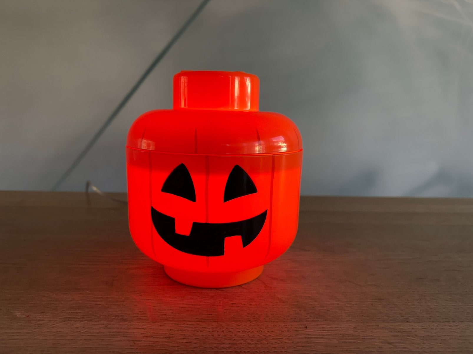 Stoere unieke Halloween LEGO lamp, Oranje, Ophalen of Verzenden, Nieuw, E14 (klein)