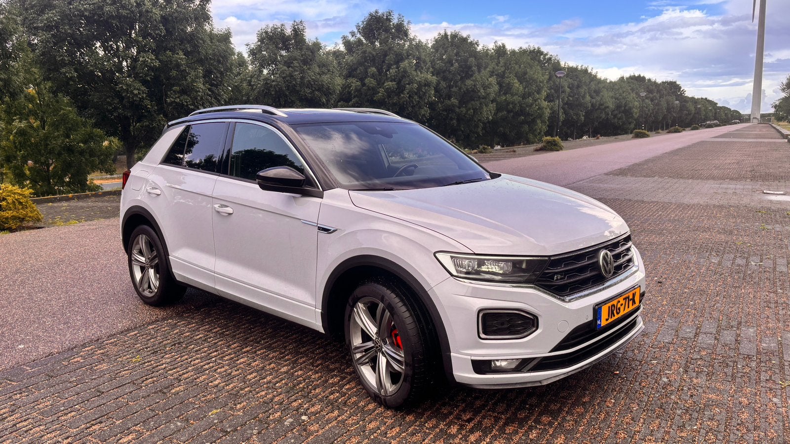 Vw T-Roc 2.0 TSI 190pk 4Motion 7-DSG Wit/zilver/parelmoer, Auto's, Volkswagen, Automaat, 1984 cc, Wit, Vierwielaandrijving