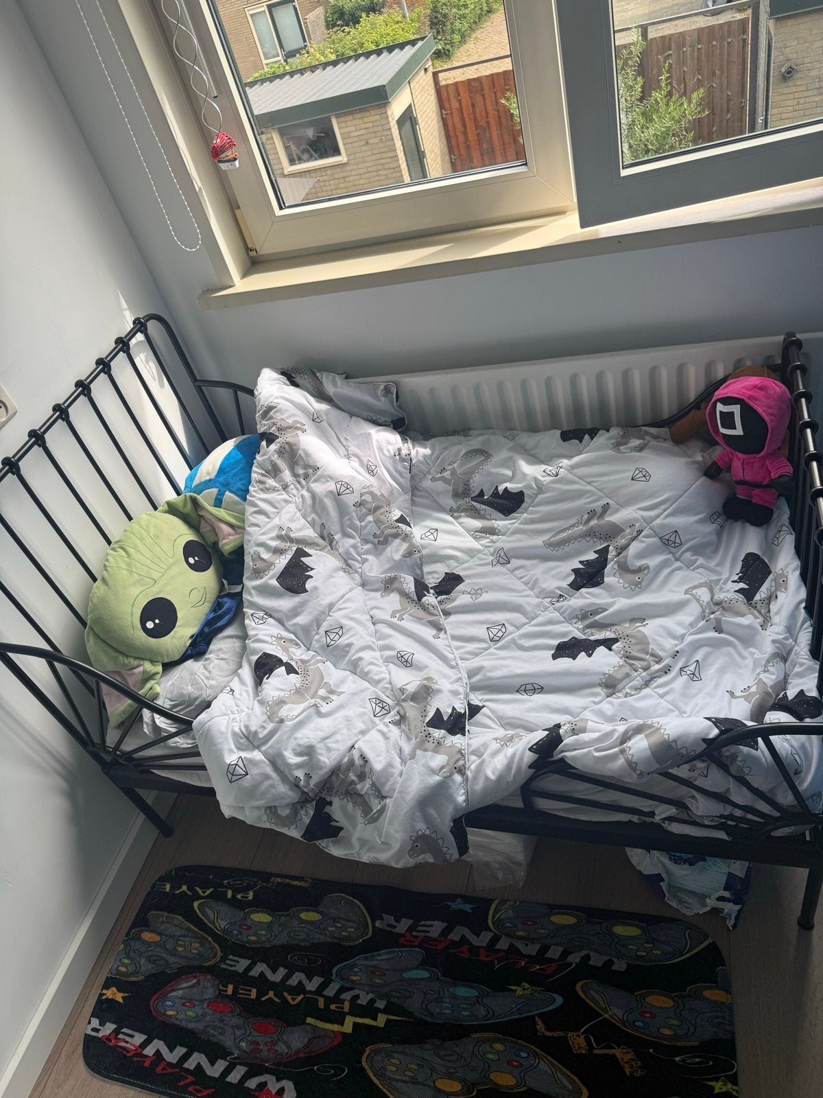 IKEA MINNEN Zwart metalen kinderbed met lattenbodem, Ophalen, Gebruikt, 70 tot 85 cm, Lattenbodem