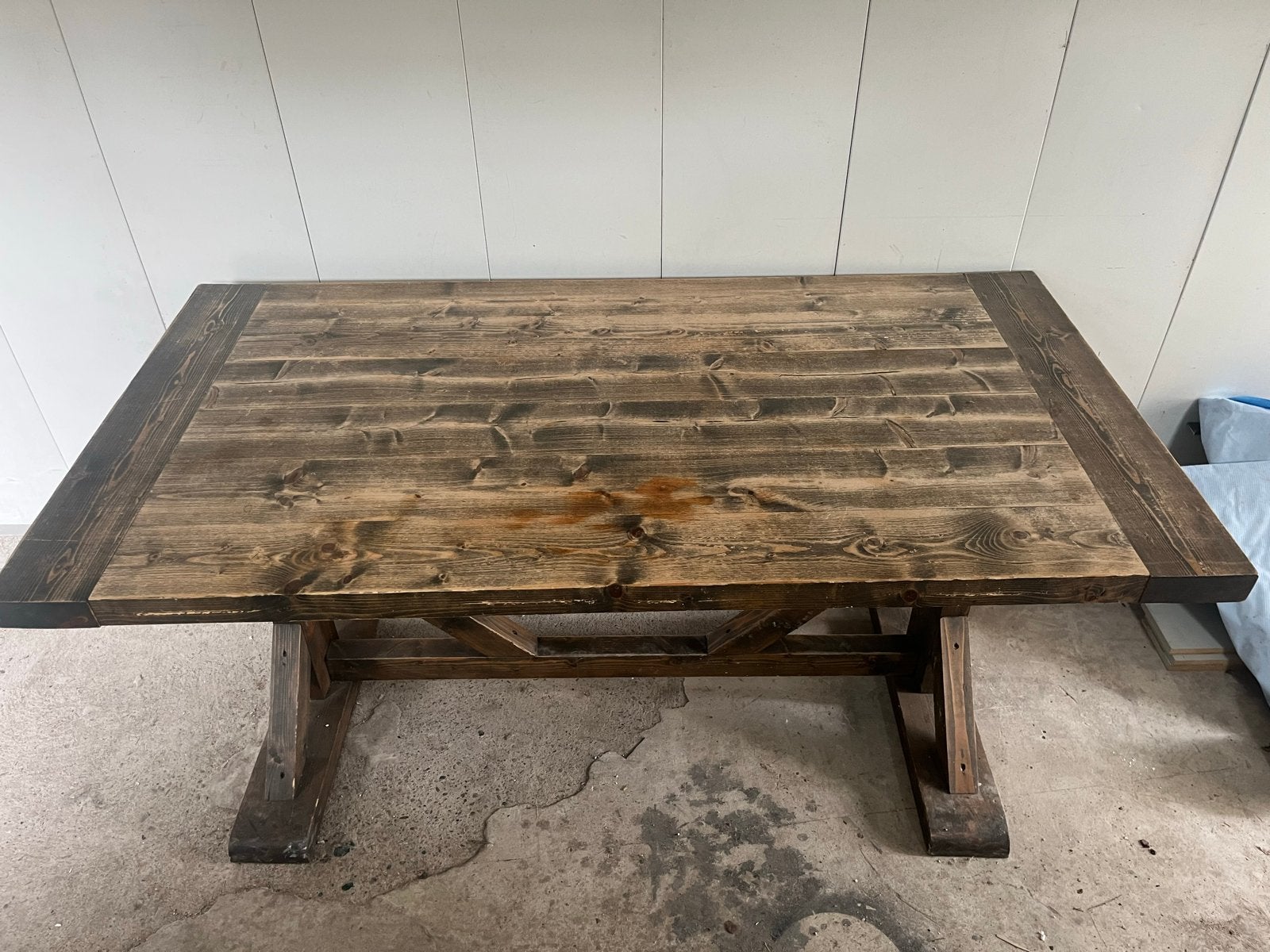 Robuuste houten eettafel met 4 stoelen, Ophalen, Gebruikt, 50 tot 100 cm, 150 tot 200 cm