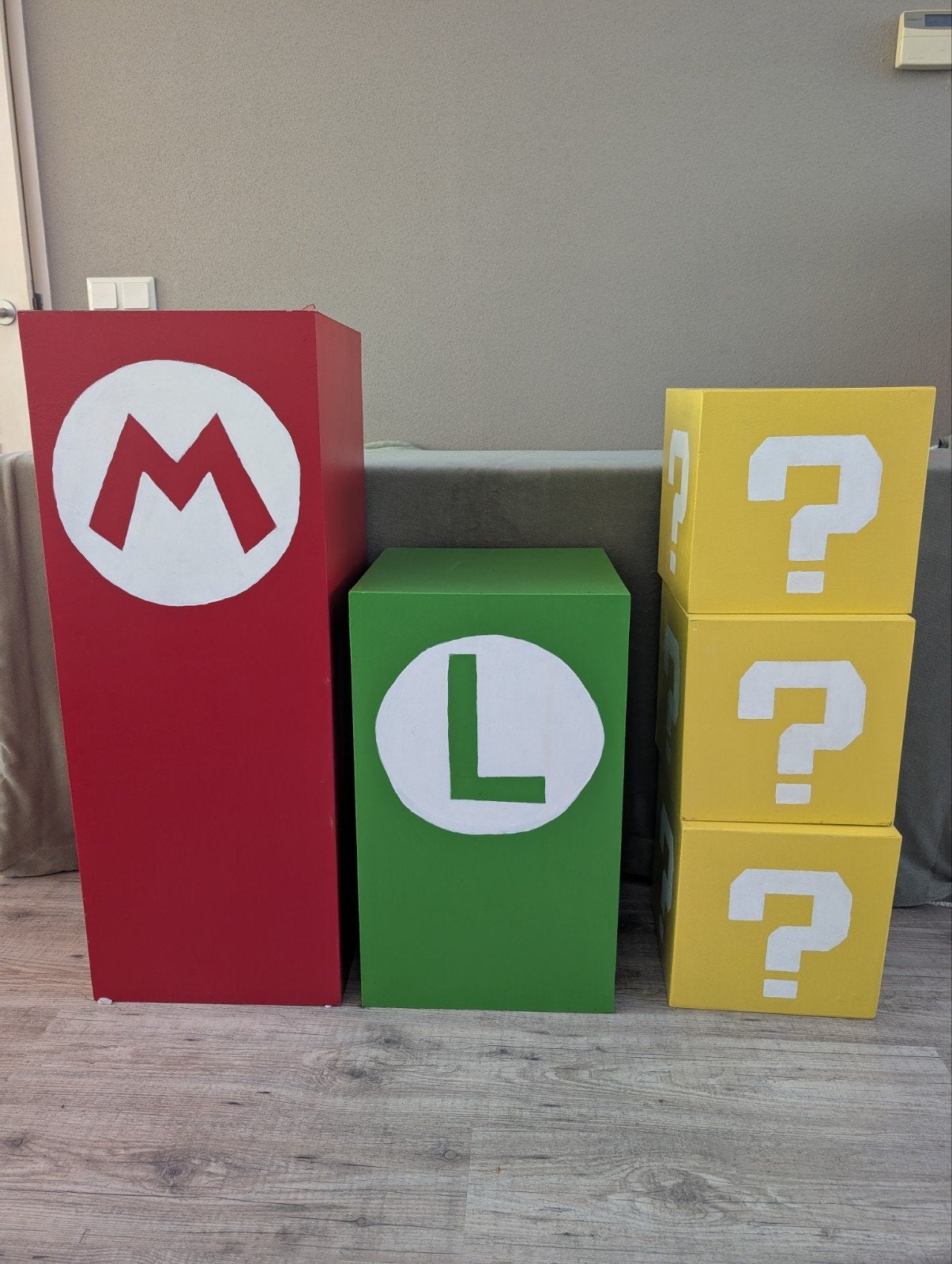 Super Mario Bros decoratie set - Mario, Luigi & vraagtekens, Ophalen of Verzenden, Gebruikt, Versiering, Verjaardag