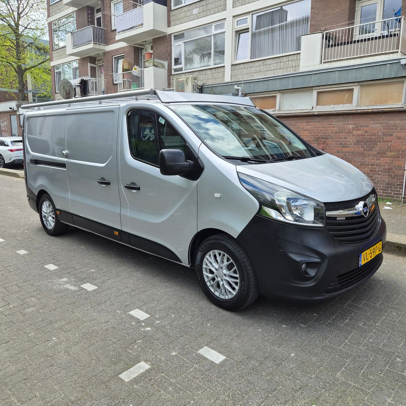 Opel Vivaro 1.6 D 88KW BV 2014, 4 cilinders, Origineel Nederlands, Particulier, 1711 kg