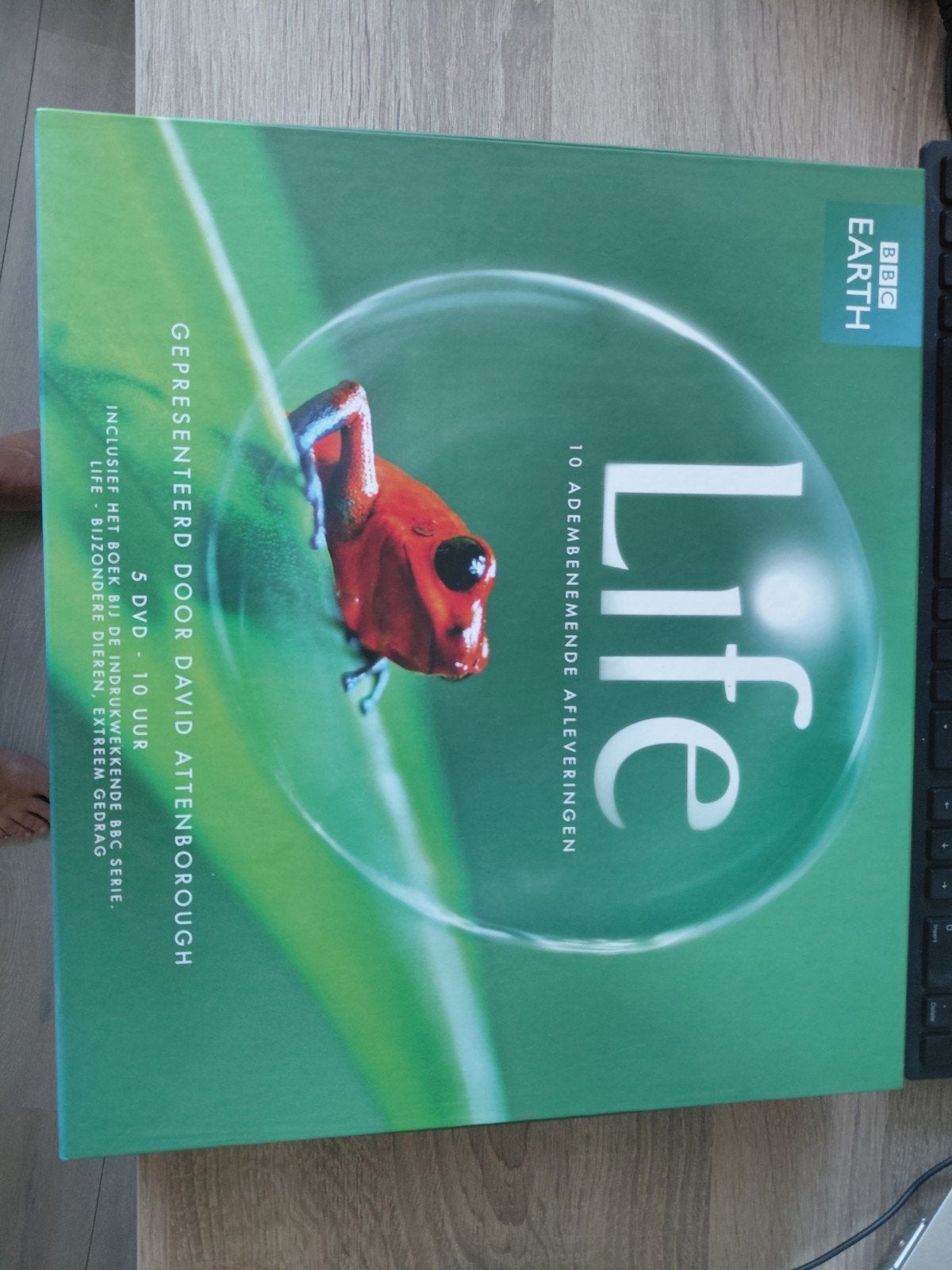 BBC Earth Life - David Attenborough (5 DVD + Boek), Cd's en Dvd's, Dvd's | Documentaire en Educatief, Zo goed als nieuw, Natuur