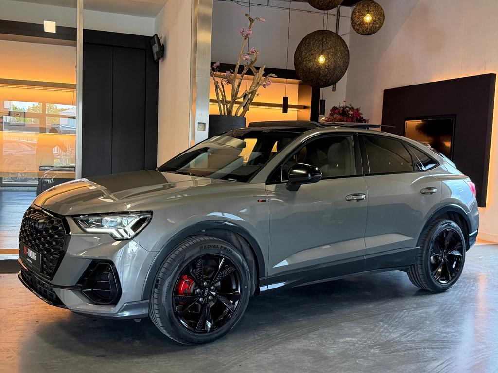 Audi Q3 Sportback 35 TFSI 3 X S line Panorama B&O Elec.Stoel, Auto's, Automatische klimaatregeling, 15 km/l, Zwart, 4 cilinders