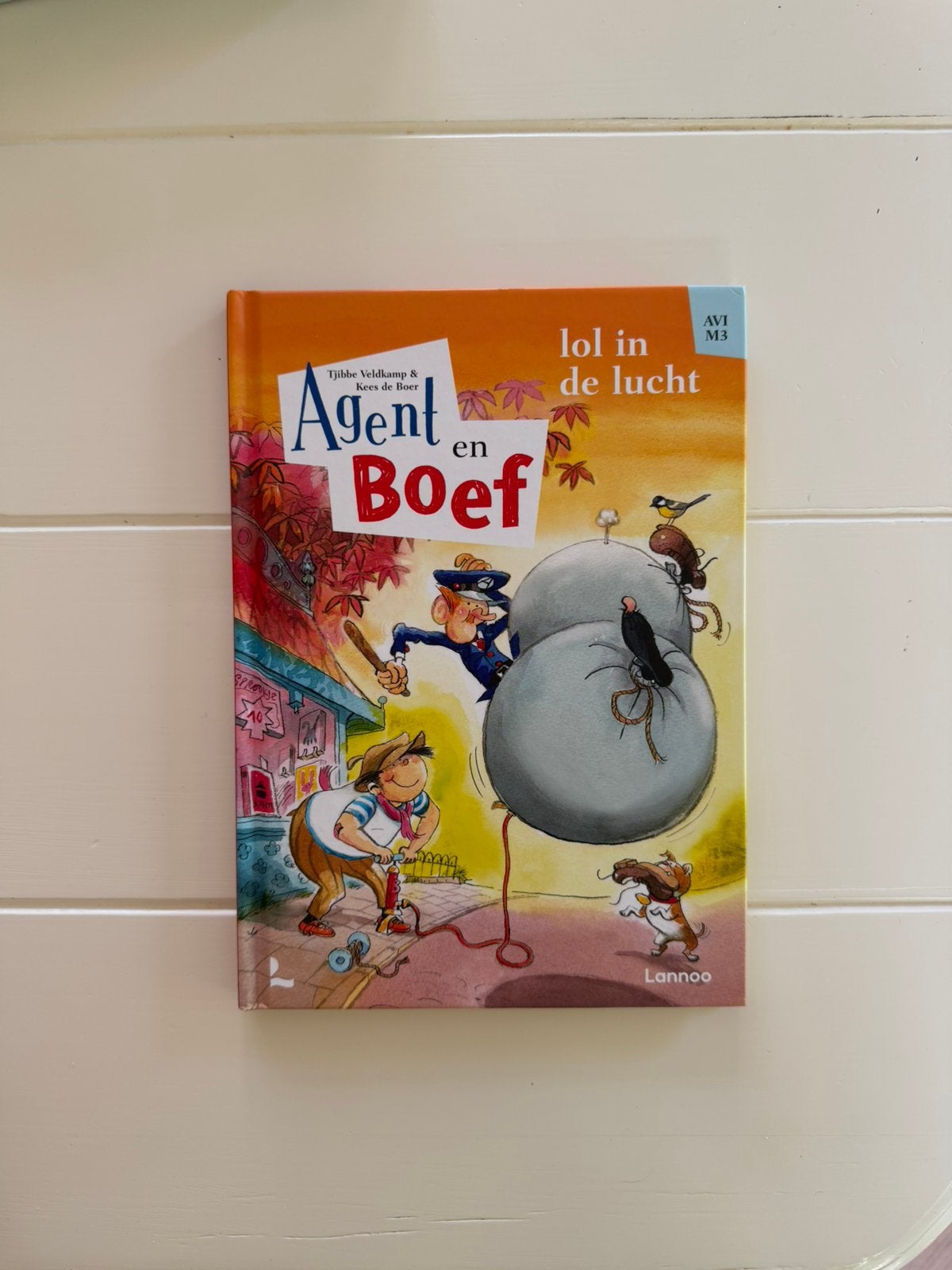 Agent en Boef Avi M3 - nieuw, Ophalen of Verzenden, Zo goed als nieuw, Fictie algemeen
