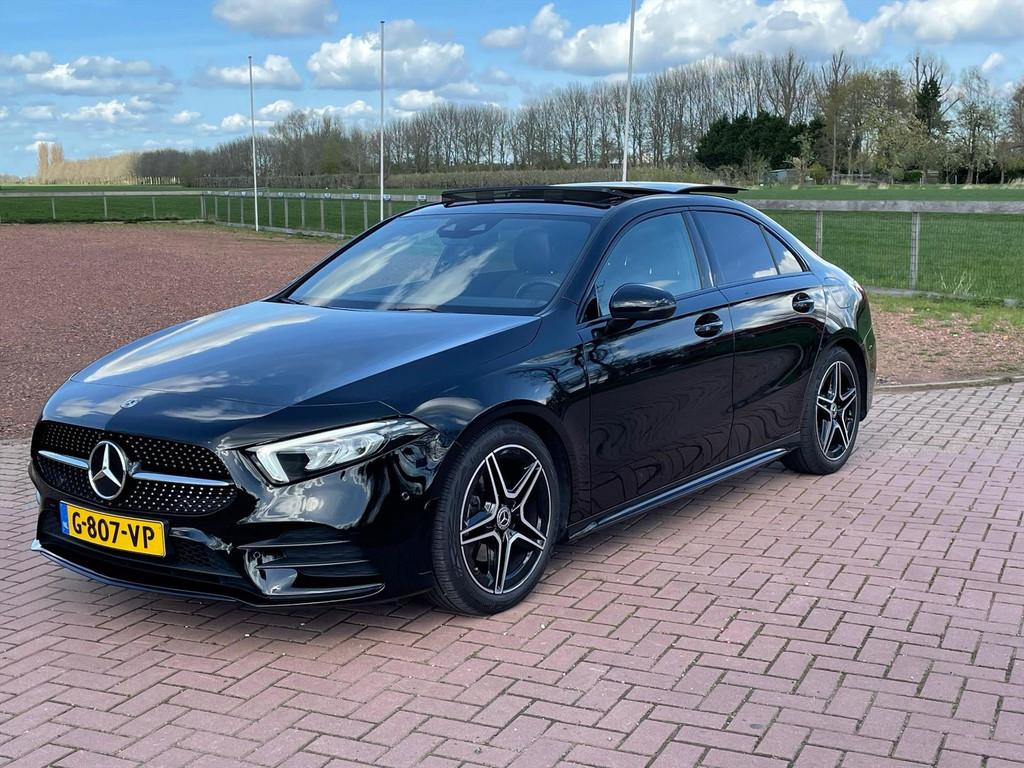 Mercedes A-Klasse Limousine A 180 d 116pk 7G-DCT Launch Edit, Auto's, Mercedes-Benz, Gebruikt, 4 cilinders, 116 pk, Zwart