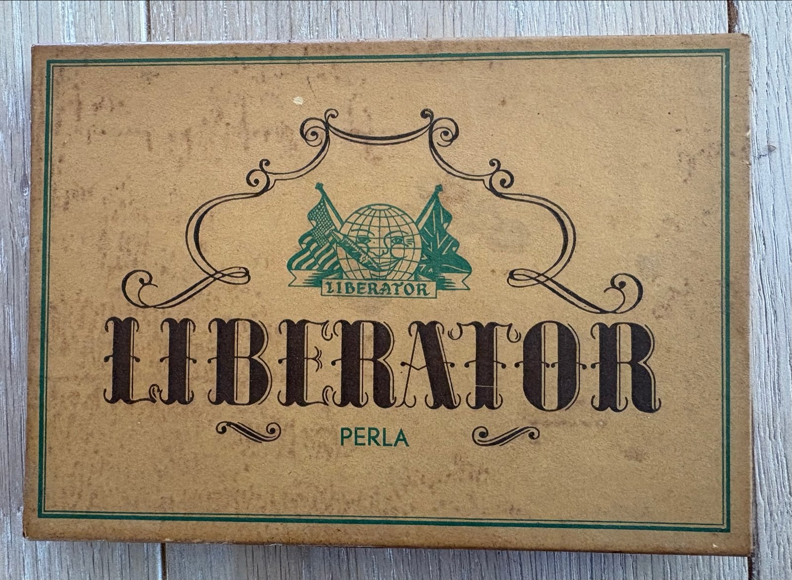 Vintage sigarendoos Liberator Perla - Fa. C. de Nooy, Ophalen of Verzenden, Gebruikt, Tabaksdoos of Verpakking