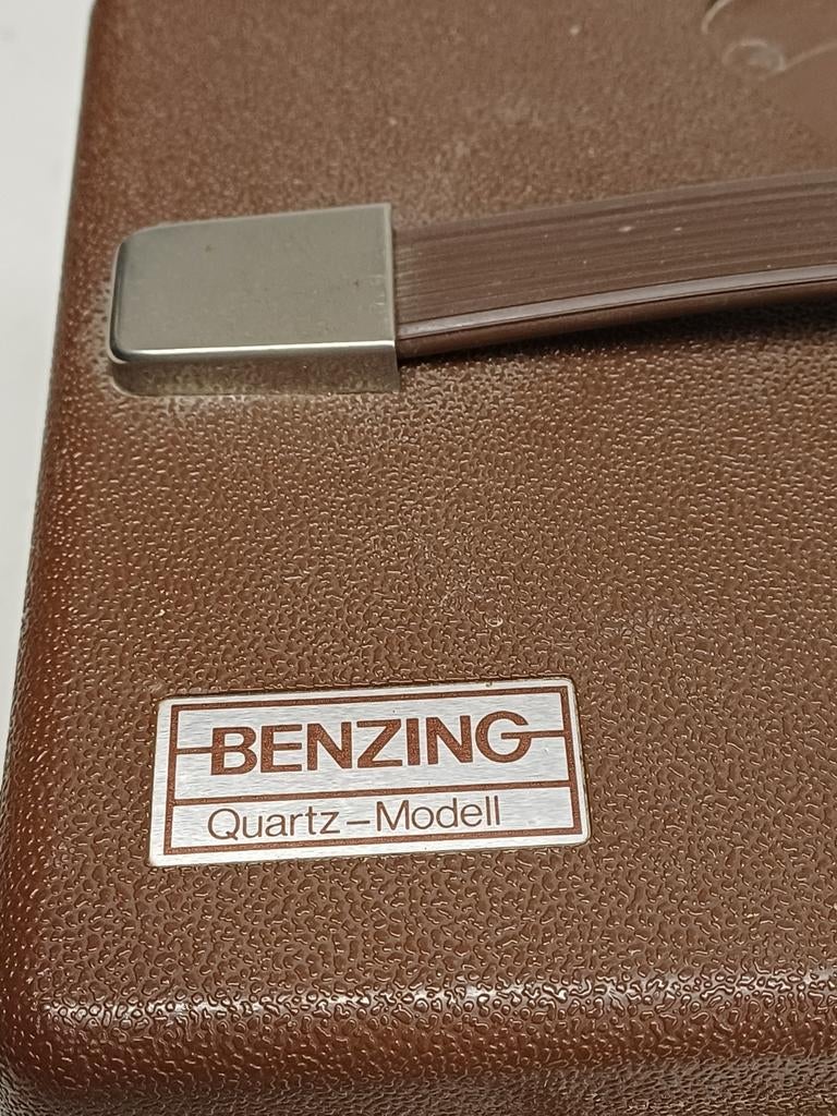 Duivenklok Benzing Quartz NPO Model - Vintage, Antiek en Kunst, Ophalen of Verzenden