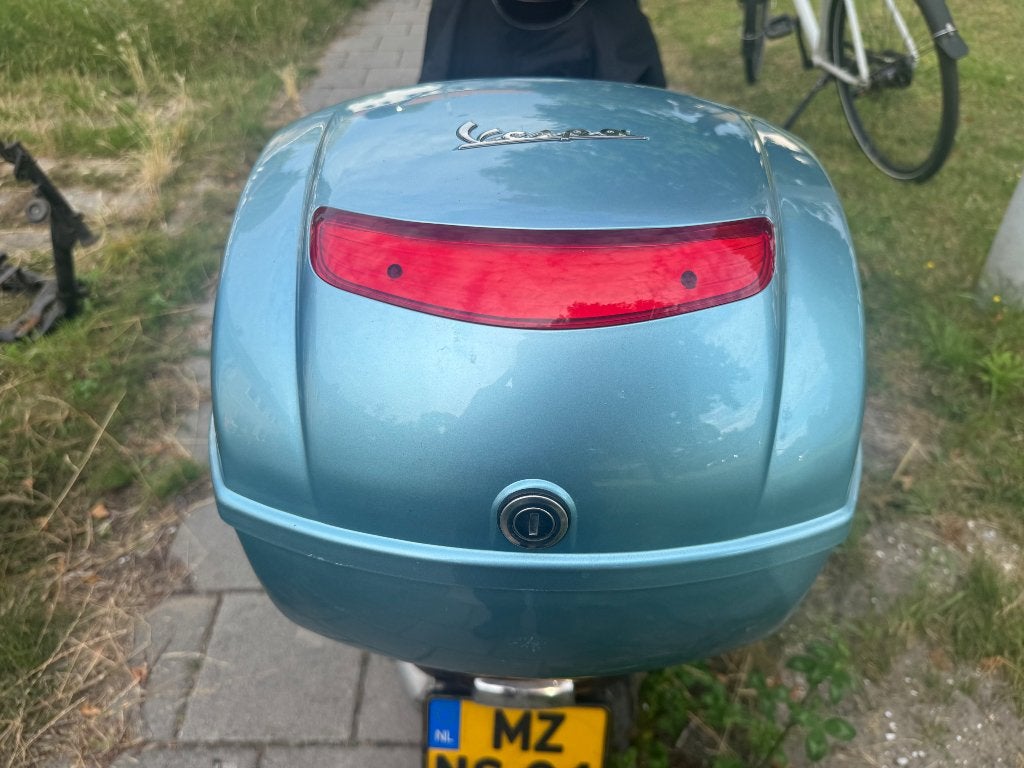 Vespa LX/S koffer met defect, Ophalen of Verzenden, Gebruikt, Overige typen