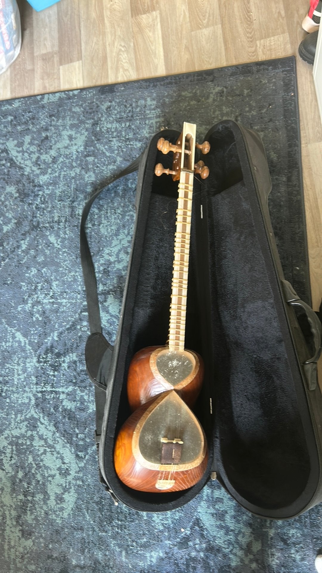 handmade Iranian tar, Muziek en Instrumenten, Blaasinstrumenten | Trompetten, Ophalen of Verzenden, Zo goed als nieuw, Overige typen