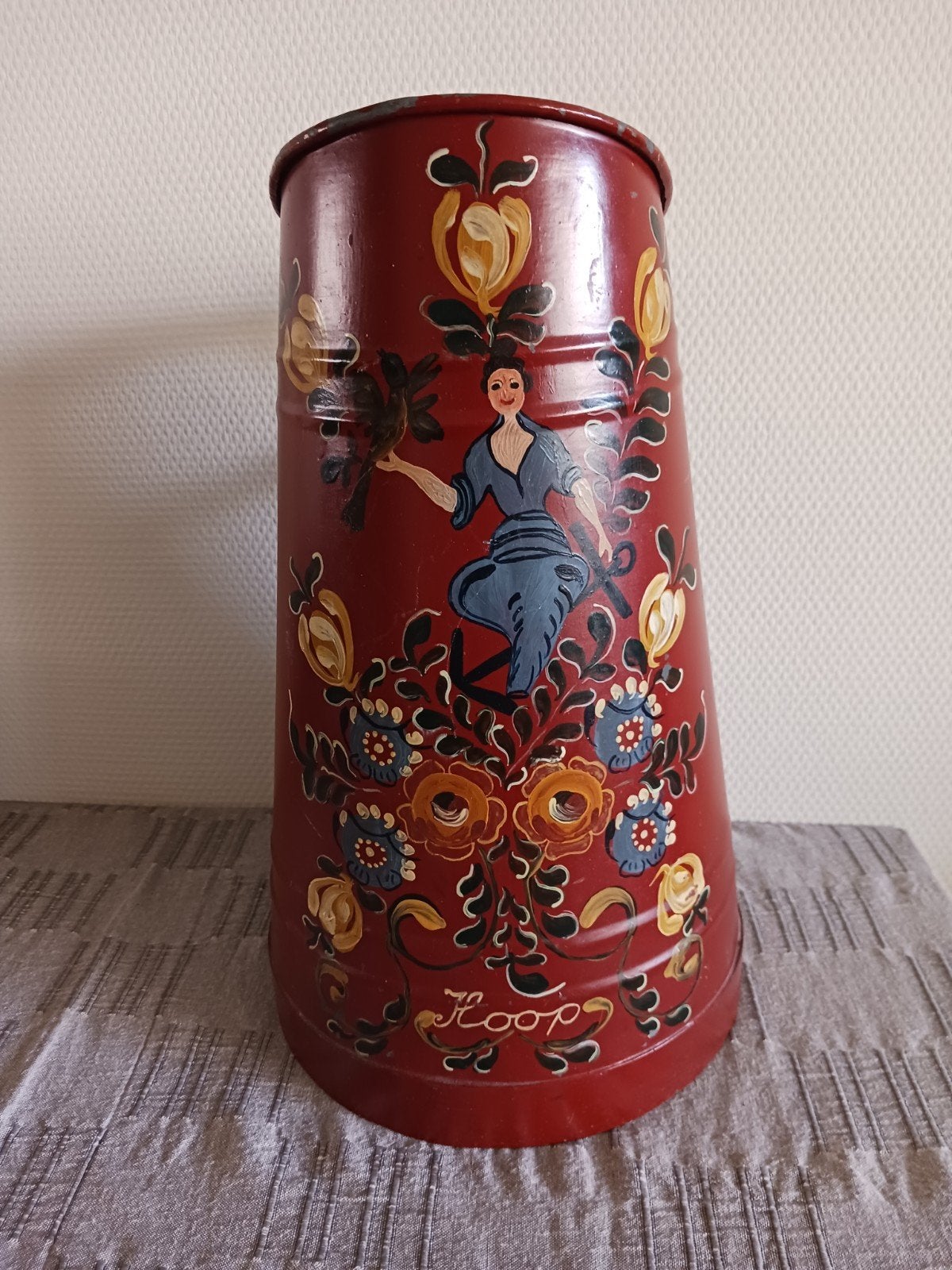 Kolenkit met beschildering hindelooper, Ophalen