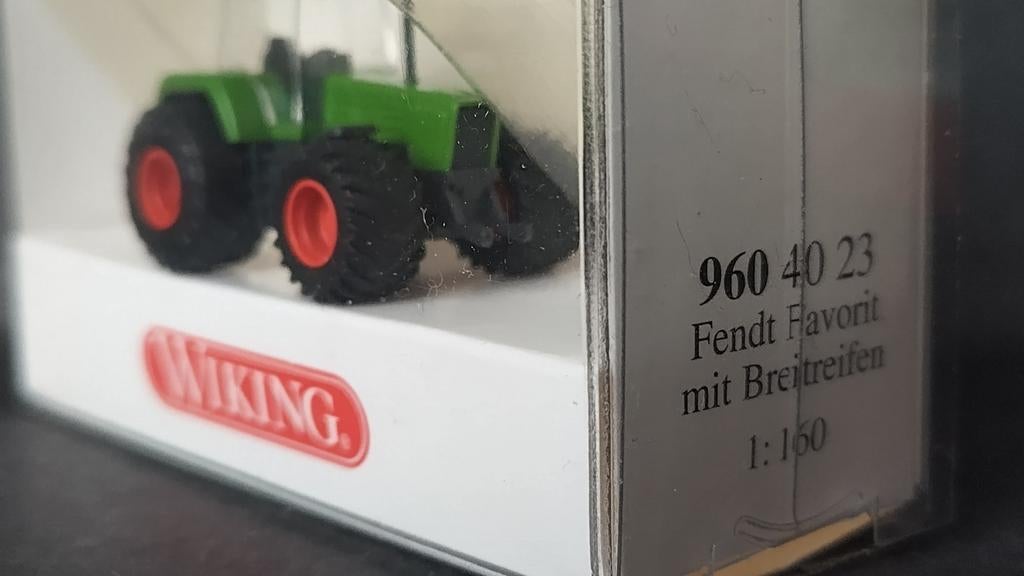 Fendt Favorit Mit breitreifen 1:160 N Spoor Wiking Pol, Wiking Modellbau GmbH, Tractor of Landbouw, Nieuw, Ophalen of Verzenden