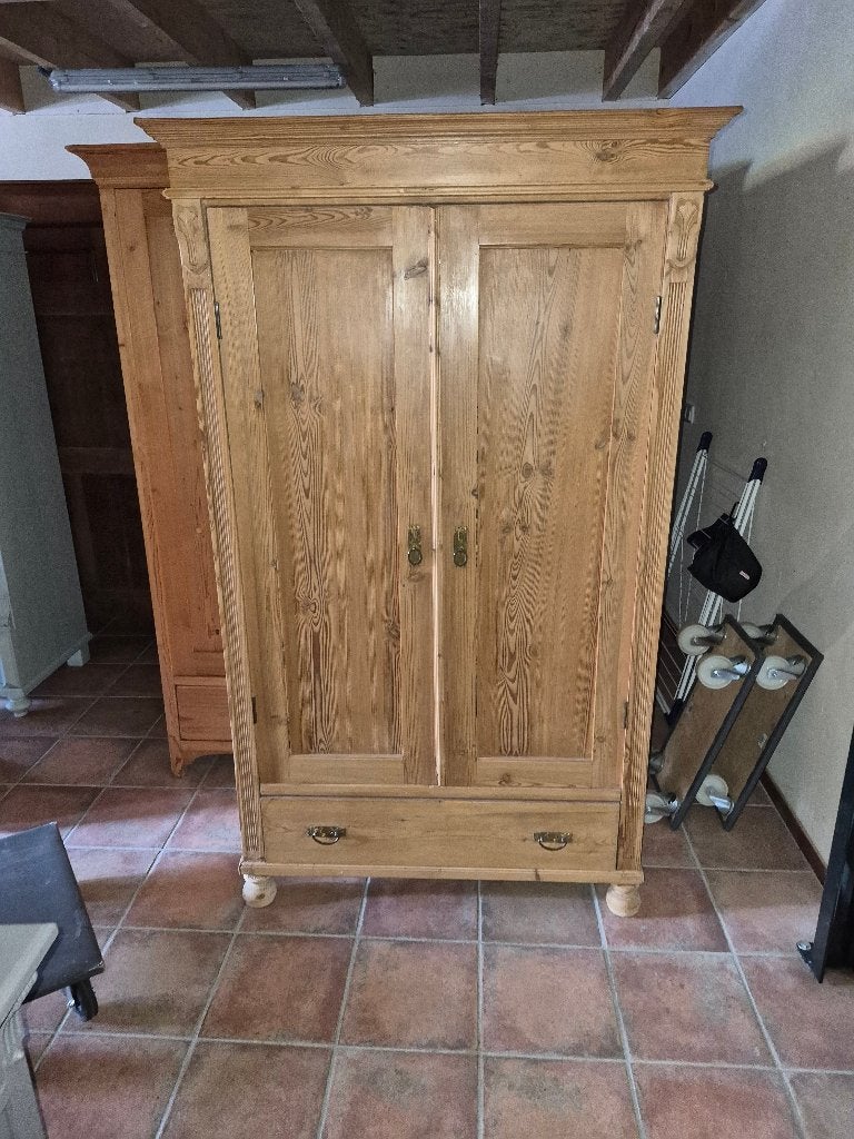 Mooie Antieke Grenen Kast met Lade en Planken