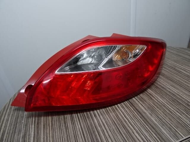 Achterlicht Mazda 2 bj 2012 rechts ZGAN, Gebruikt, -, -, Ophalen of Verzenden