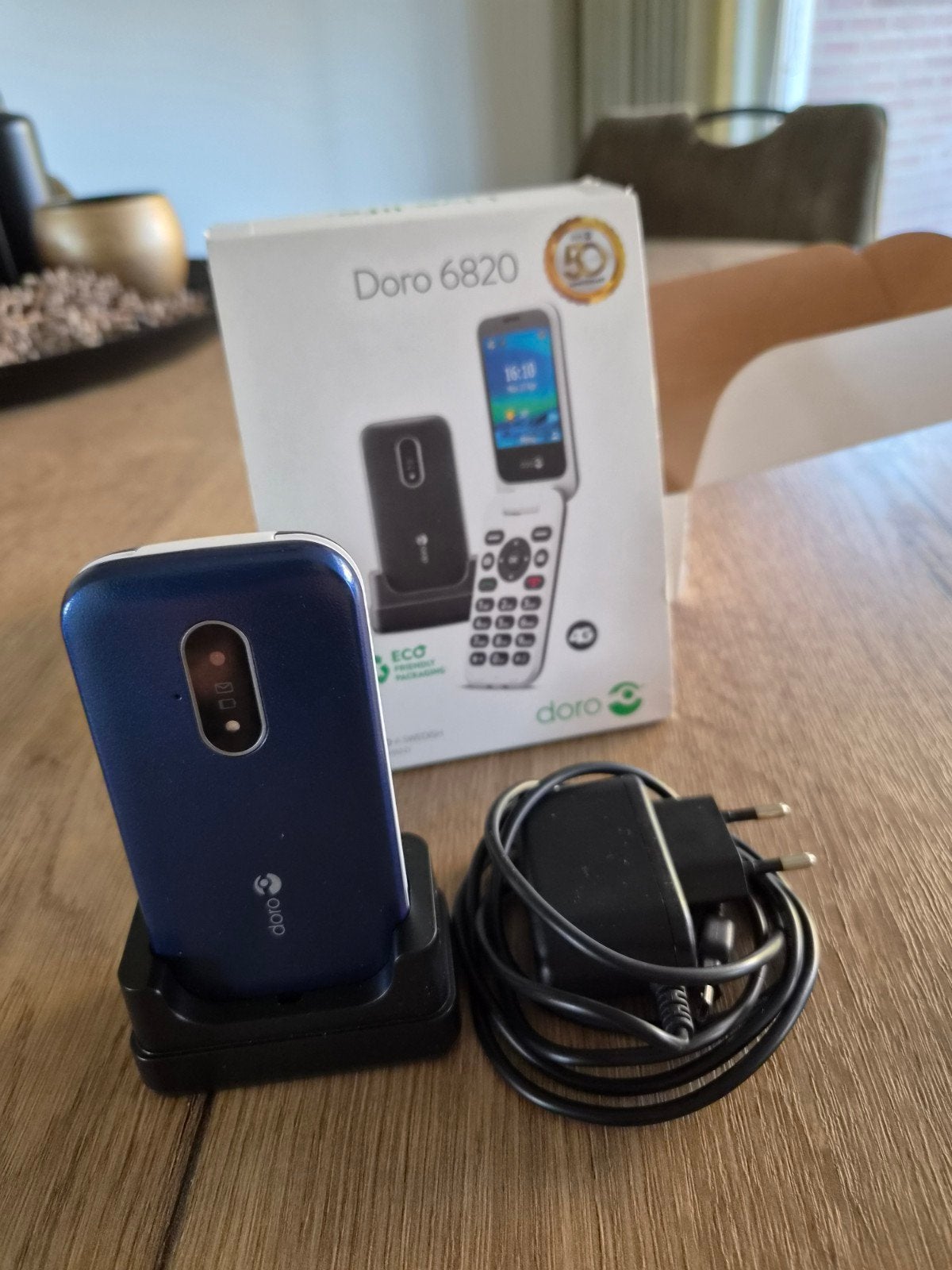 Doro 6820 mobiele telefoon - zo goed als nieuw, Telecommunicatie, Inklapmodel, Ophalen of Verzenden, Zonder simlock, Zonder abonnement