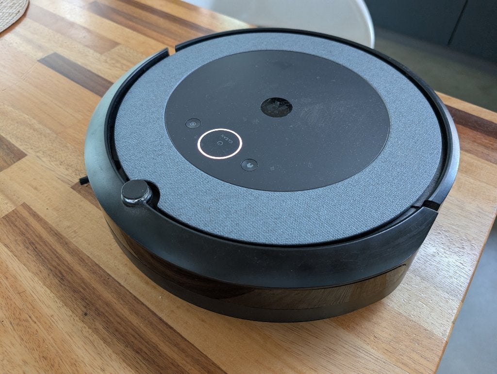 roomba i5+, Witgoed en Apparatuur, Stofzak, Gebruikt, Inclusief accessoires, IRobot