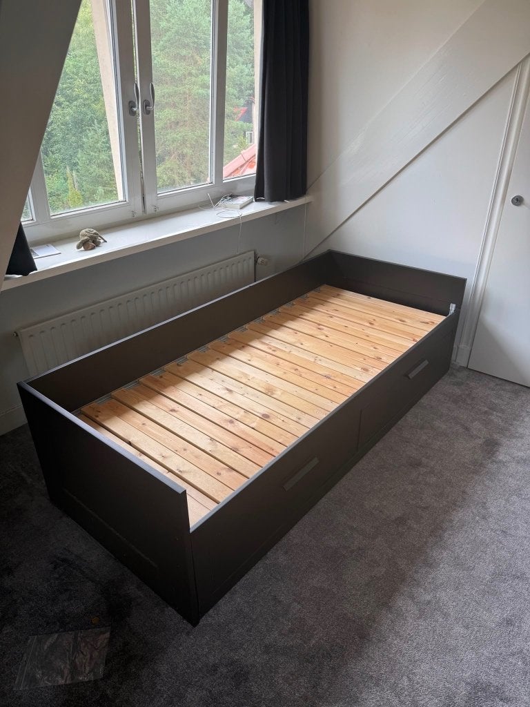 Brimnes bedbank uitschuifbaar met 2 lades, Huis en Inrichting, Slaapkamer | Bedden, Ophalen, Gebruikt, Zwart, Tweepersoons