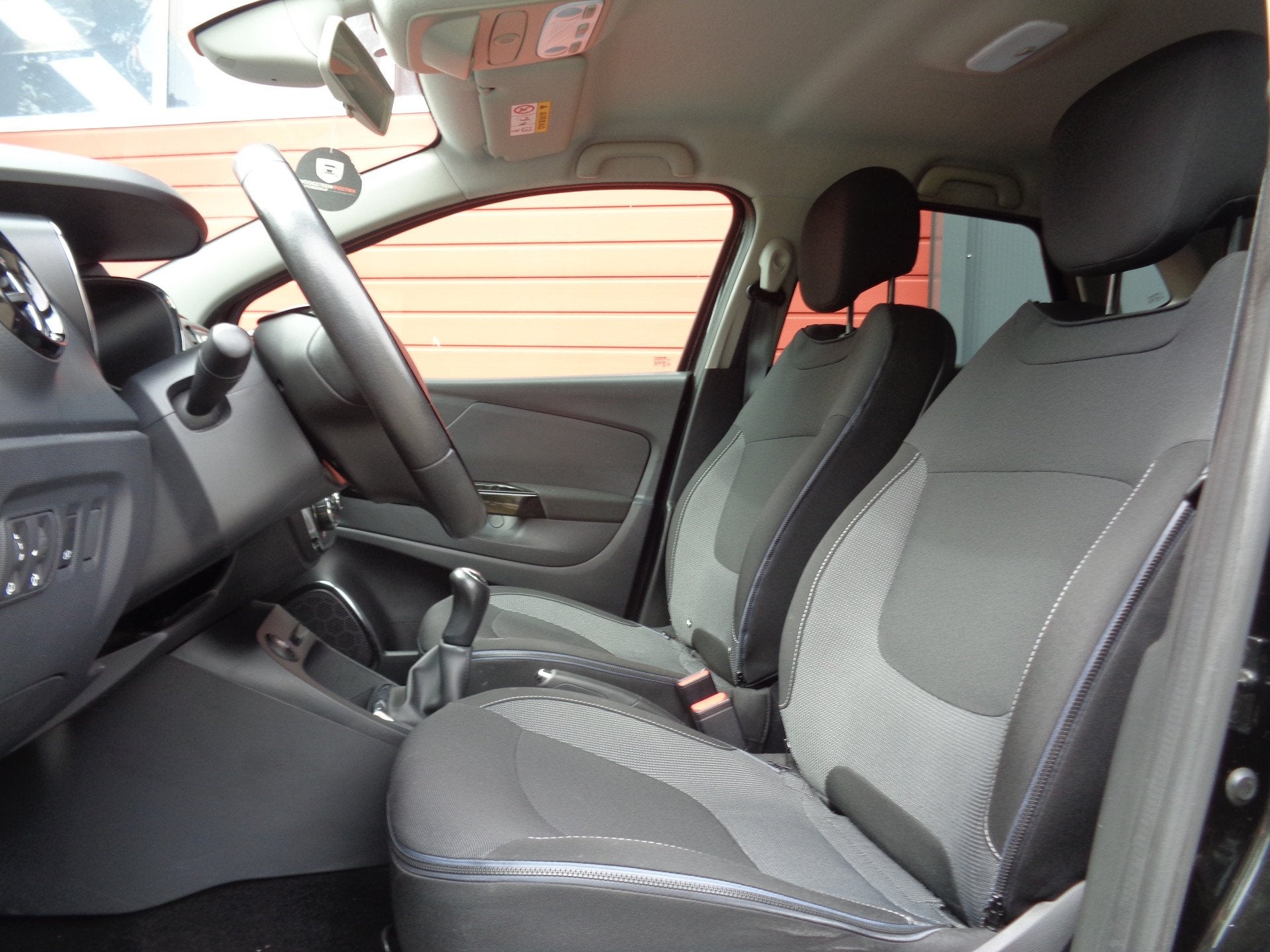 Renault Captur 0.9 TCe Dynamique 90PK Clima Cruise Navi LMV, Voorwielaandrijving, Gebruikt, Start-stop-systeem, Origineel Nederlands