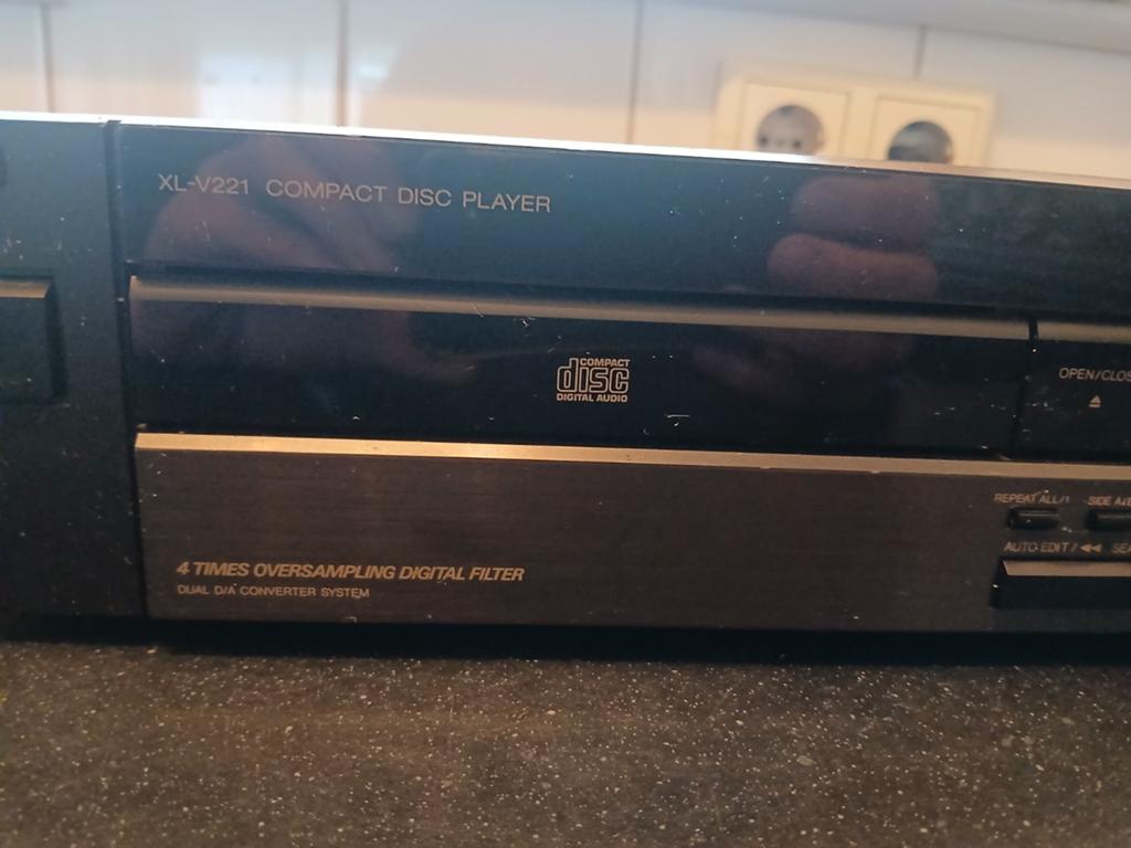 Jvc cd speler xl v221 is hier beluisteren, Ophalen of Verzenden, JVC