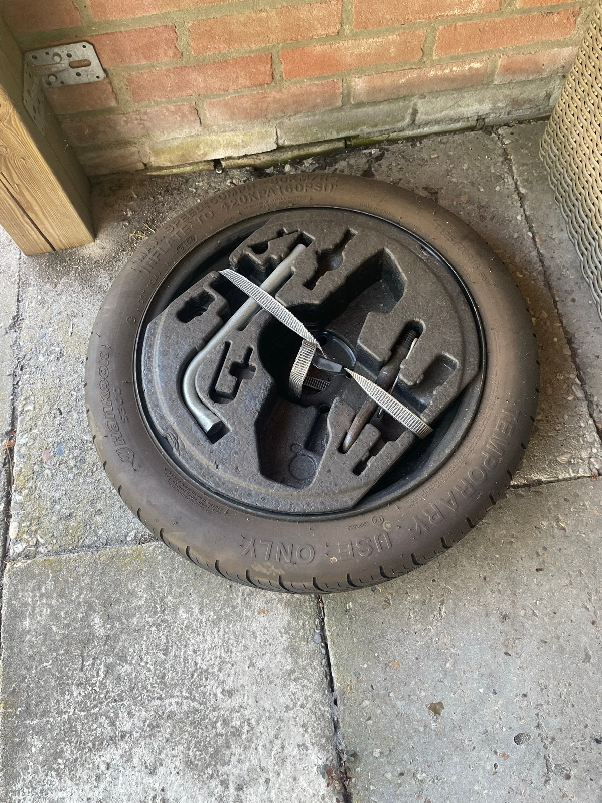 Thuiskomer VW Golf 5/6/7 - Reservewiel met gereedschap, Gebruikt, 16 inch, Banden en Velgen, Ophalen of Verzenden