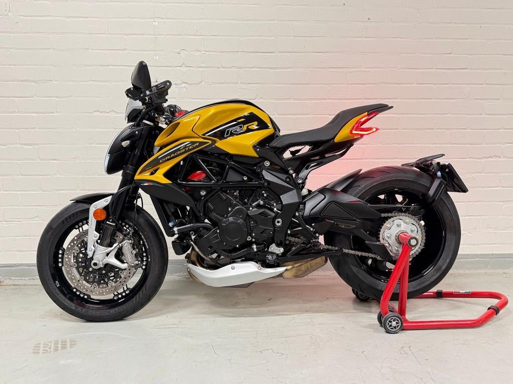 MV AGUSTA DRAGSTER 800 RR SCS (bj 2023 model 2024), Motoren, Motoren | MV Agusta, Bedrijf, Onbekend, 798 cc, Naked bike