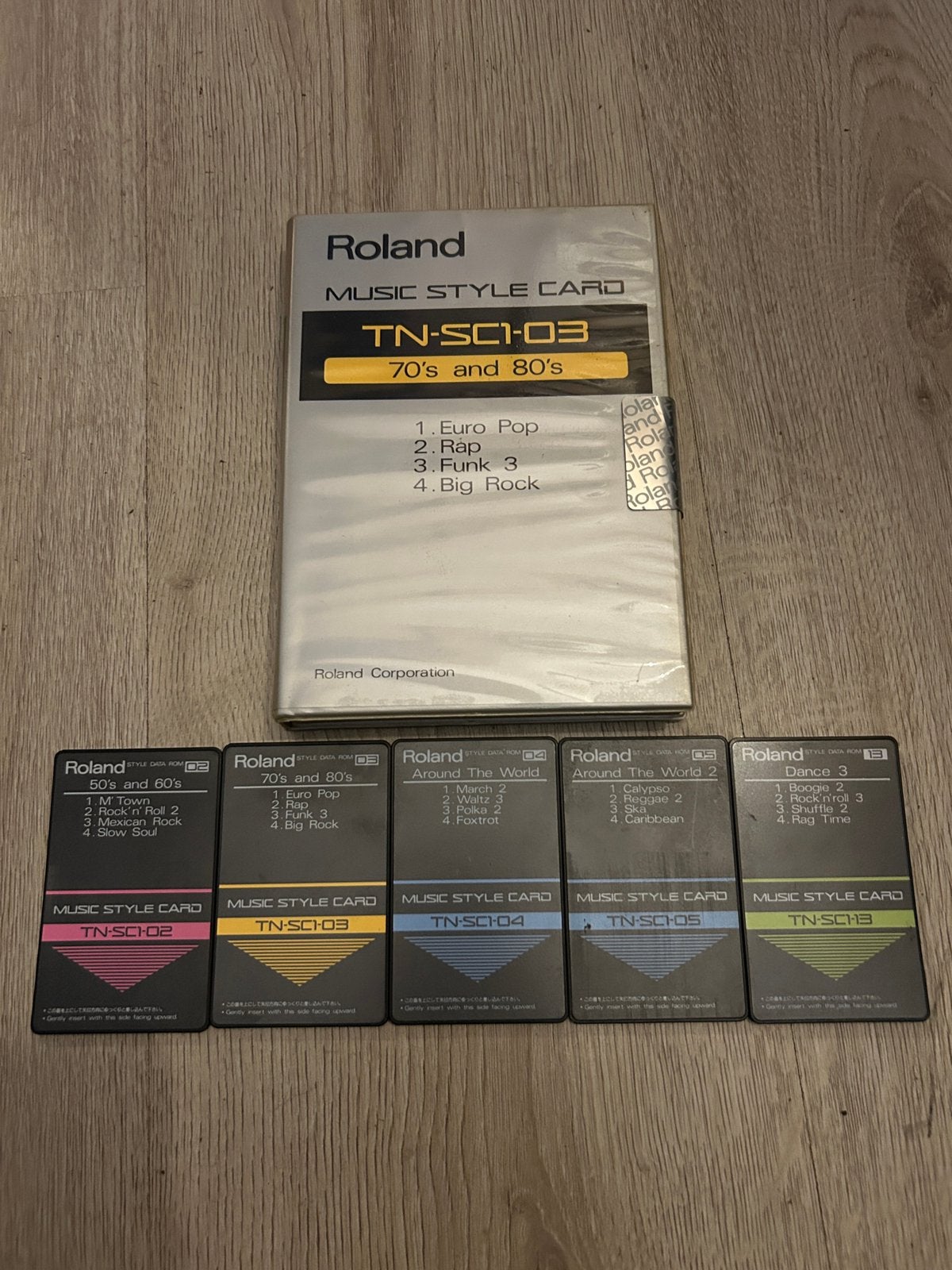 6 stuks Roland Music Style Cards TN-SC1, Ophalen of Verzenden, Zo goed als nieuw, Overige aantallen, Roland