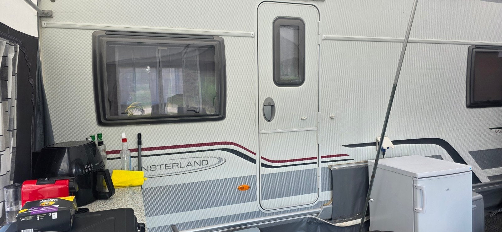 Caravan lmc munsterland musica 490, Caravans en Kamperen, Caravans, Rondzit, Frans bed, Particulier, 4 tot 5 meter