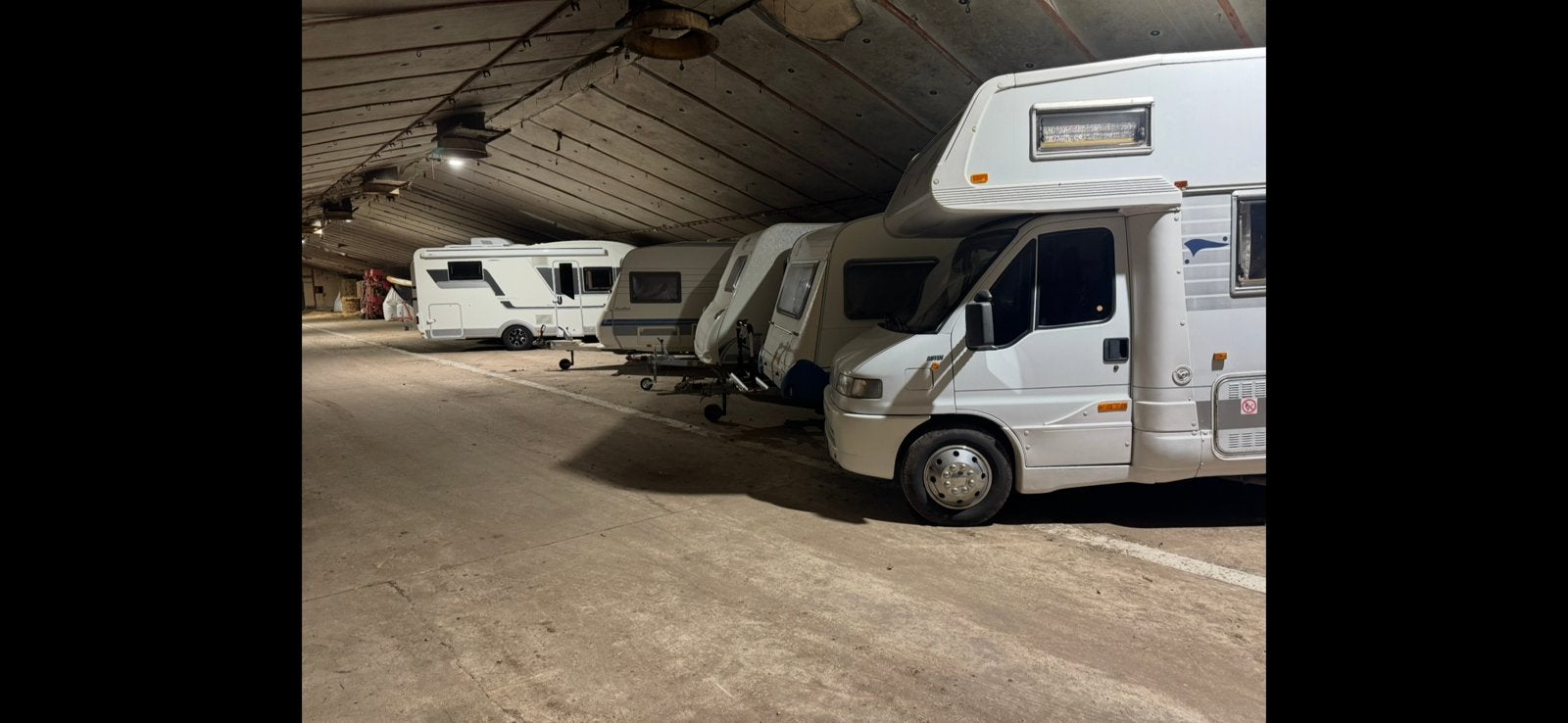 Carvan en camper stalling caravanstalling