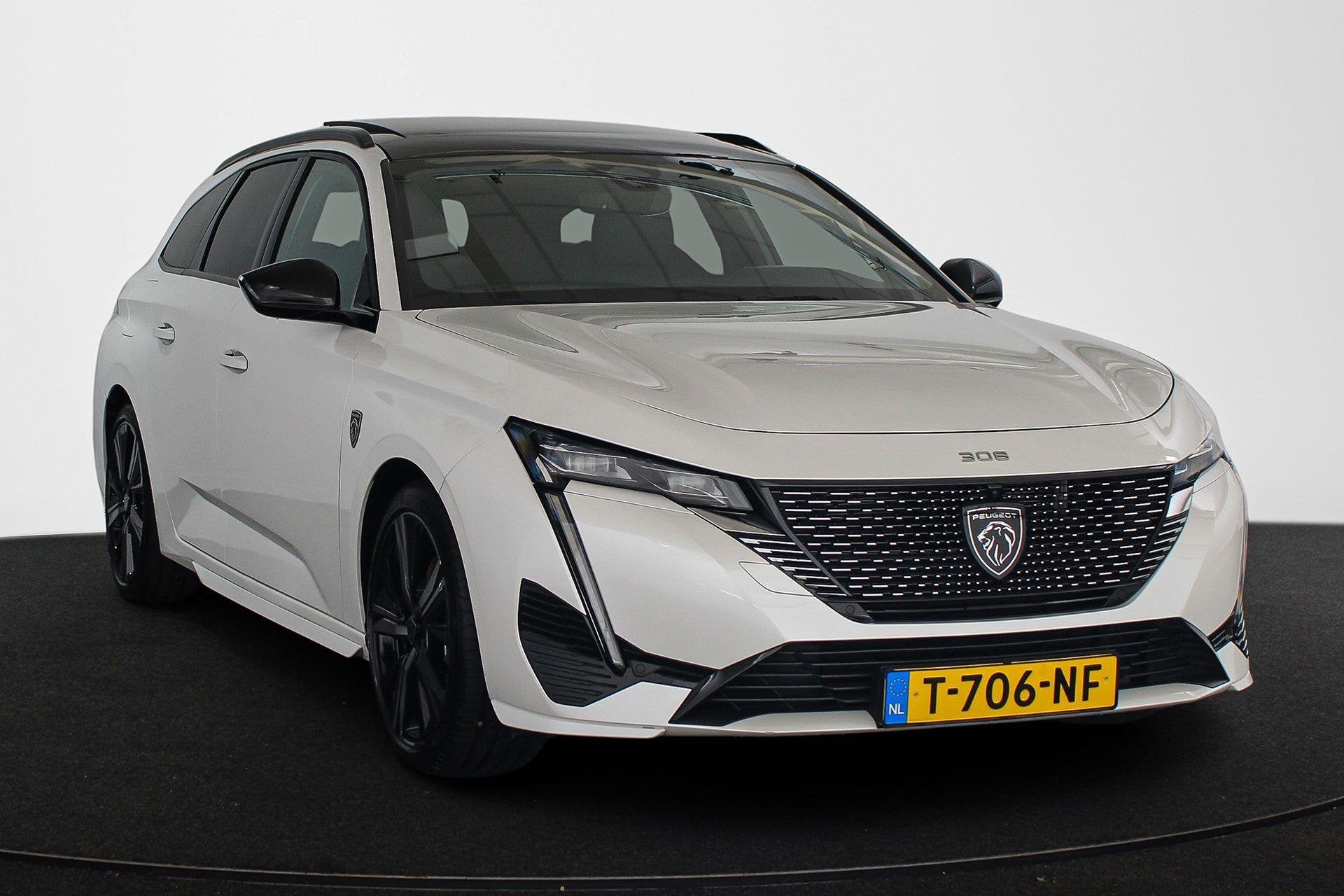 Peugeot 308 SW 1.6 HYbrid 225 GT Pack Business Pano Leder Tr, Auto's, Gebruikt, Euro 6, 4 cilinders, Wit