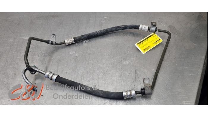Stuurbekrachtiging Leiding van een Renault Trafic, Gebruikt, -, Renault, -