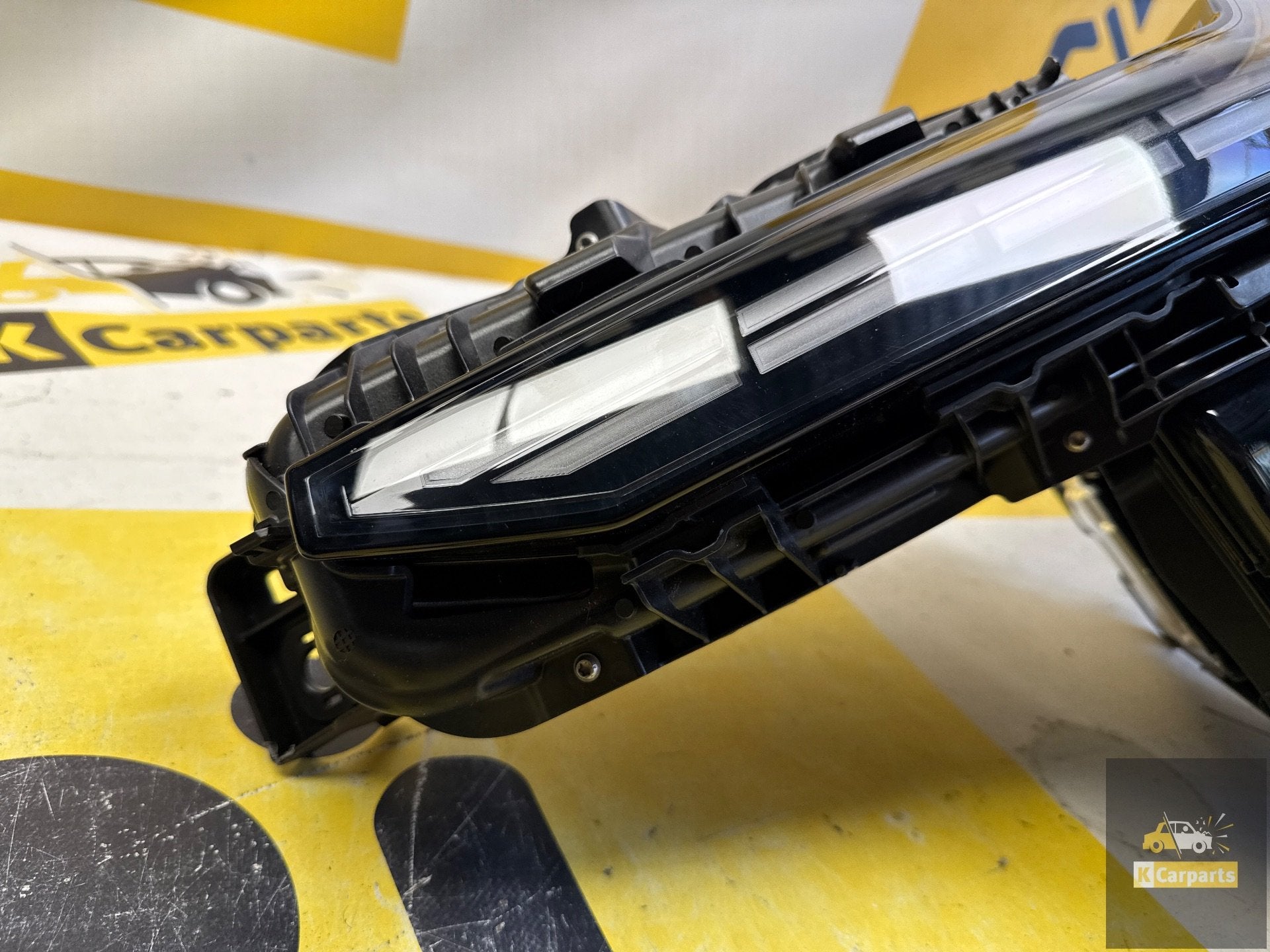 VOLVO EX60 FULL LED Koplamp Links ELECTRIC 32365801, Gebruikt, Gunnar Engellaus vag 8
405 31  Gothenburg, SE, Info@volvocars.com