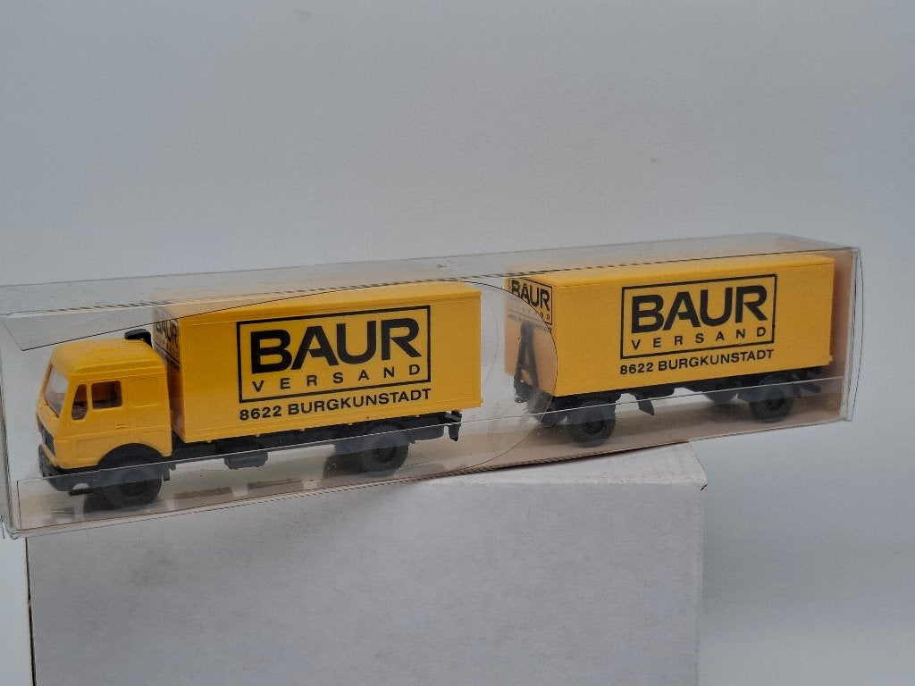 Mercedes Koffer Combi truck Baur Burgkunstadt - Wiking 1/87, Verzenden, Zo goed als nieuw, Bus of Vrachtwagen, Wiking