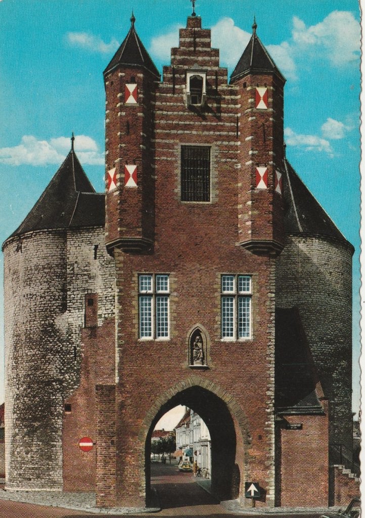 BERGEN OP ZOOM Gevangenpoort (Gekartelde Rand), Verzamelen, Ansichtkaarten | Nederland, Verzenden, 1960 tot 1980, Ongelopen, Noord-Brabant