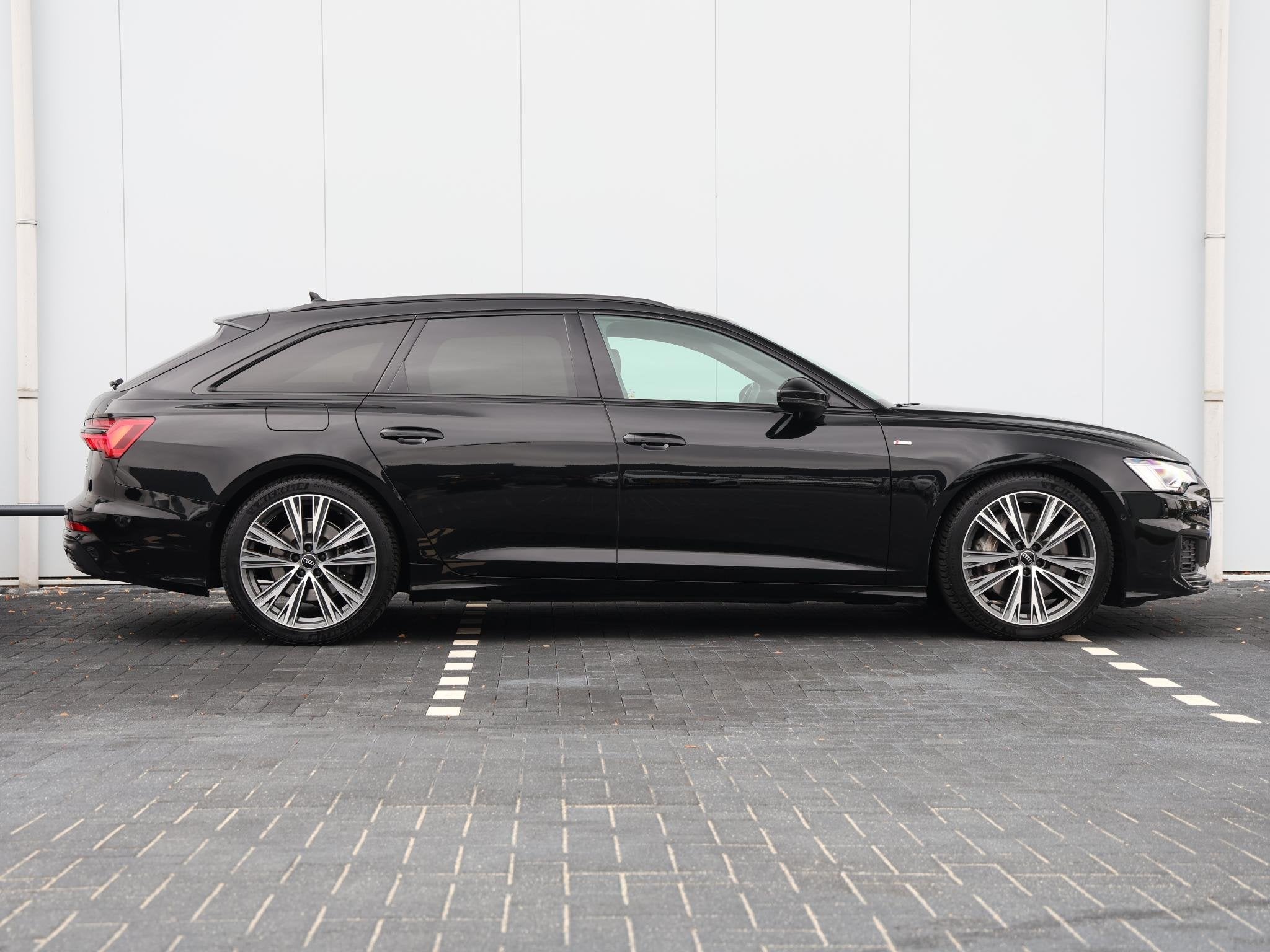 Audi A6 Avant 55 TFSI quattro S edition 340pk V6| Elektrisch, Auto's, Automaat, Gebruikt, 2995 cc, 2000 kg