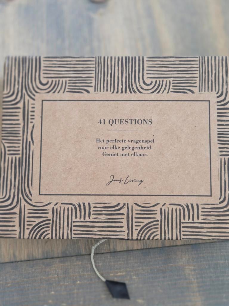 41 Questions Vragenspel - Zo goed als nieuw, Vijf spelers of meer, Ophalen of Verzenden, Zo goed als nieuw, Jens Living