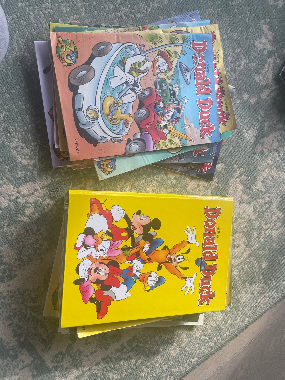 Alle Donald Duck weekbladen uit 2022+Verzamelband, Meerdere stripboeken, Ophalen of Verzenden, Gelezen