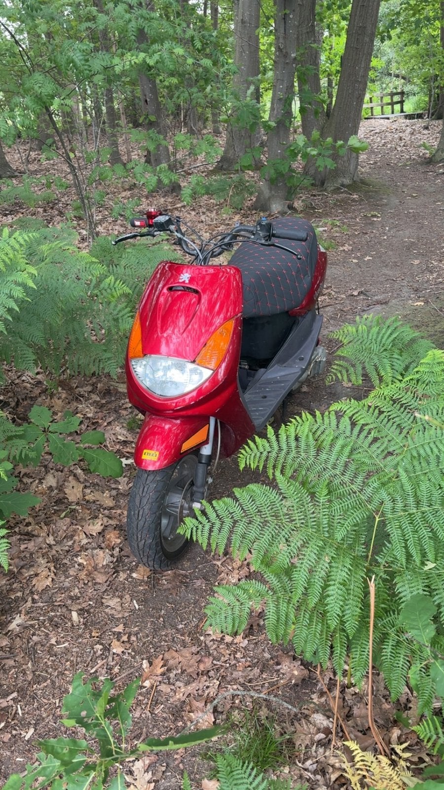 Peugeot VivaCity 2t 70cc, Fietsen en Brommers, Scooters | Peugeot, Tweetakt, 70 cc, Ophalen of Verzenden, Zo goed als nieuw