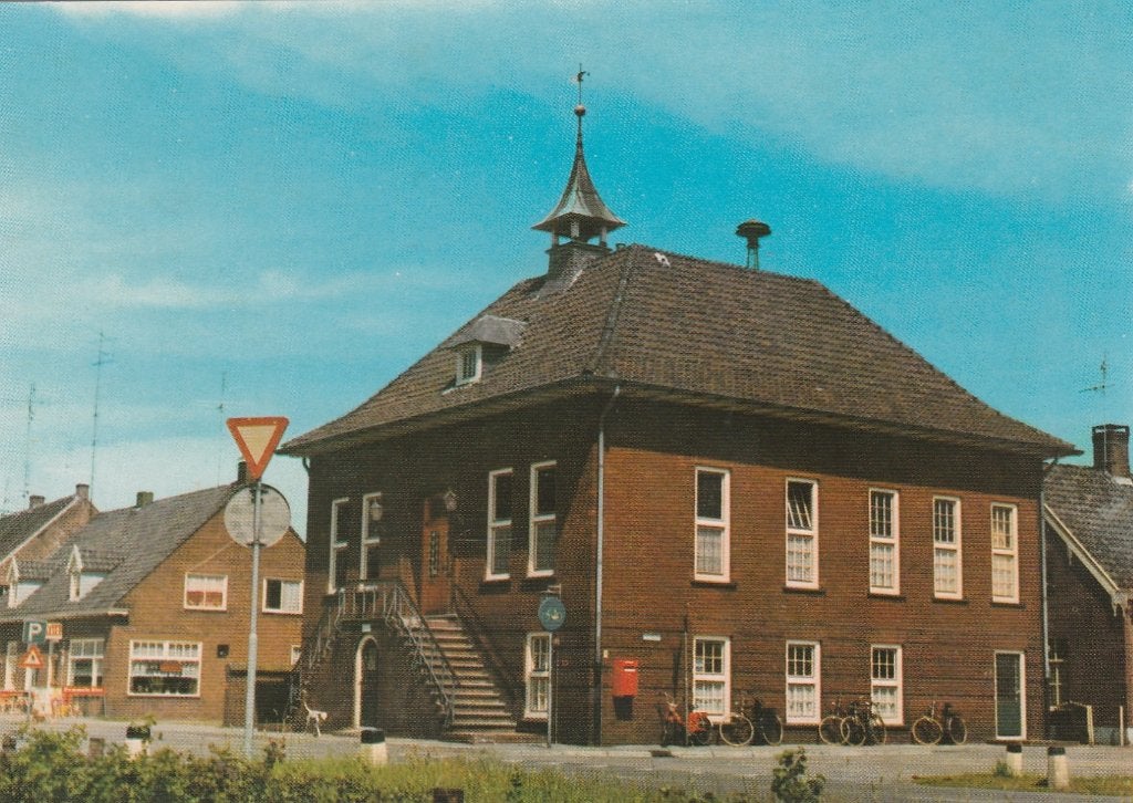 HEESWIJK DINTHER Gemeentehuis, Verzenden, 1960 tot 1980, Ongelopen, Noord-Brabant