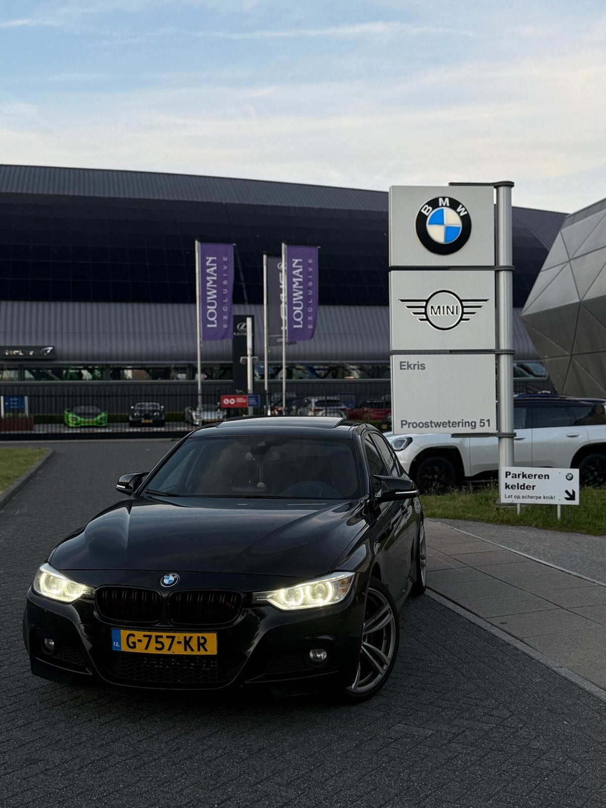 BMW 3 Serie 330d F30 M Sport Full Option HUD HK Pano Carplay, Automaat, Euro 5, Achterwielaandrijving, 1800 kg