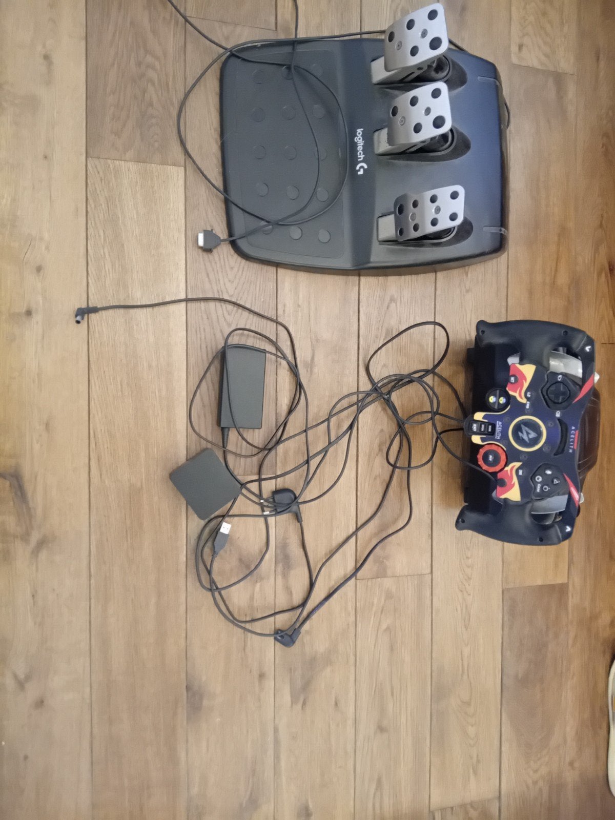 acelith race stuur met logitech pedalen, Ophalen of Verzenden, Zo goed als nieuw