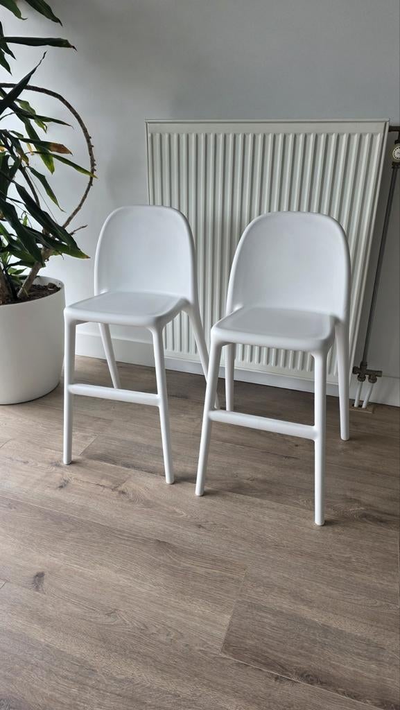 Set van 2 witte Urban barkrukken, Kunststof, Gebruikt, Met voetsteun, 60 tot 90 cm