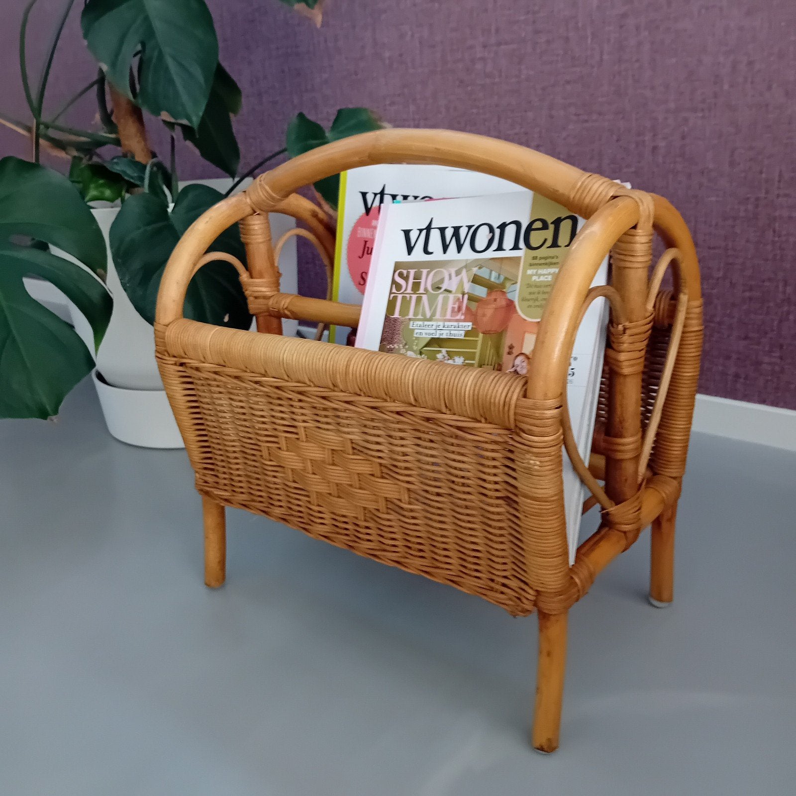 Vintage rotan lectuurbak / lectuurmand in perfecte staat, Huis en Inrichting, Woonaccessoires | Krantenbakken en Lectuurbakken